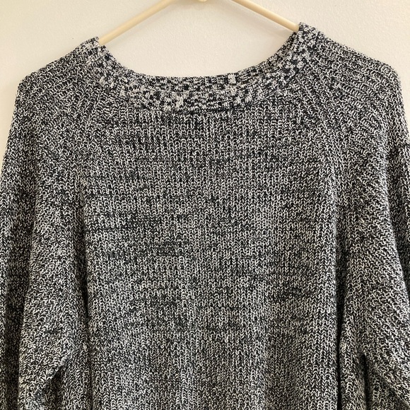 Express Tunic Sweater Womens Small Black White Marbled Cable Knit Oversized - Picture 3 of 7